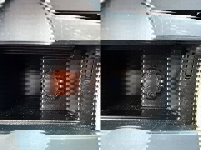 Used 2013 Toyota Corolla L image 16