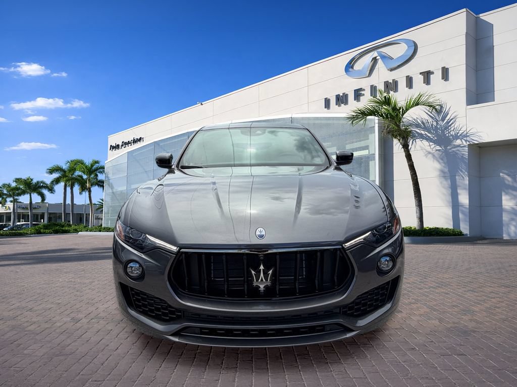 Used 2024 Maserati Levante GT Ultima AWD/4WD image 2