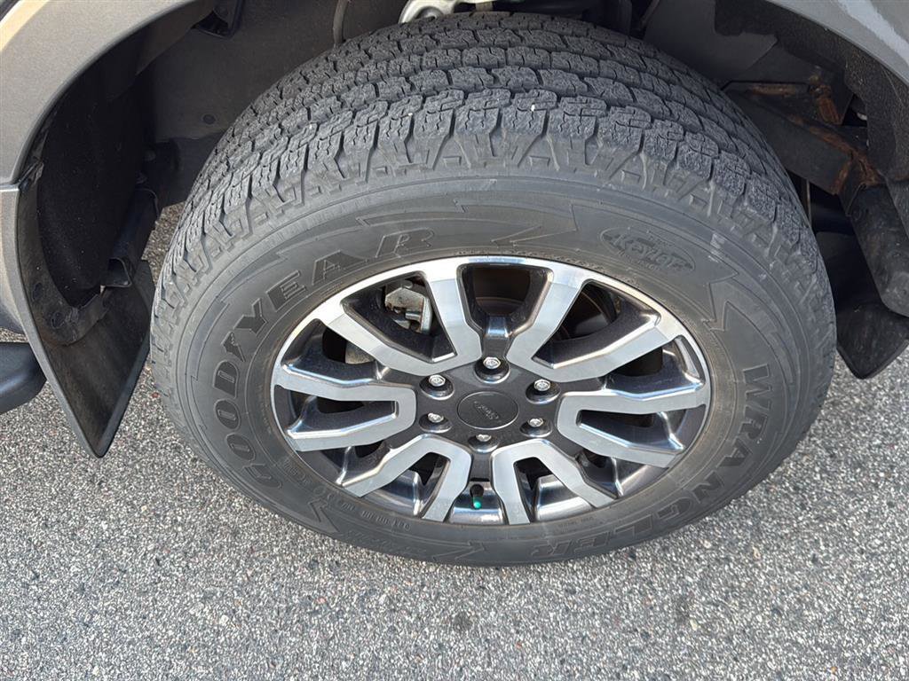 Used 2019 Ford Ranger XLT w/ Equipment Group 302A Luxury AWD/4WD image 2