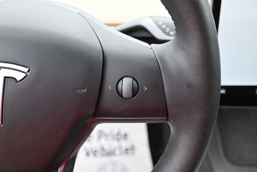 Used 2023 Tesla Model 3 Standard Range RWD image 22