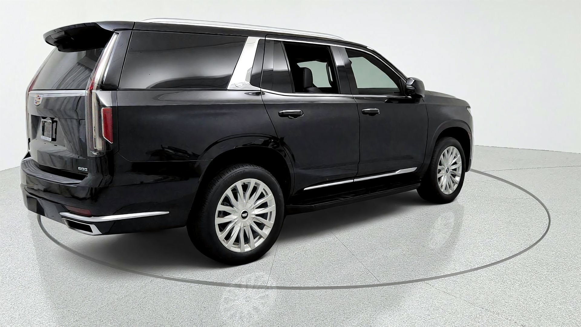 Used 2022 Cadillac Escalade Luxury w/ LPO, Floor Liner Package AWD/4WD image 5