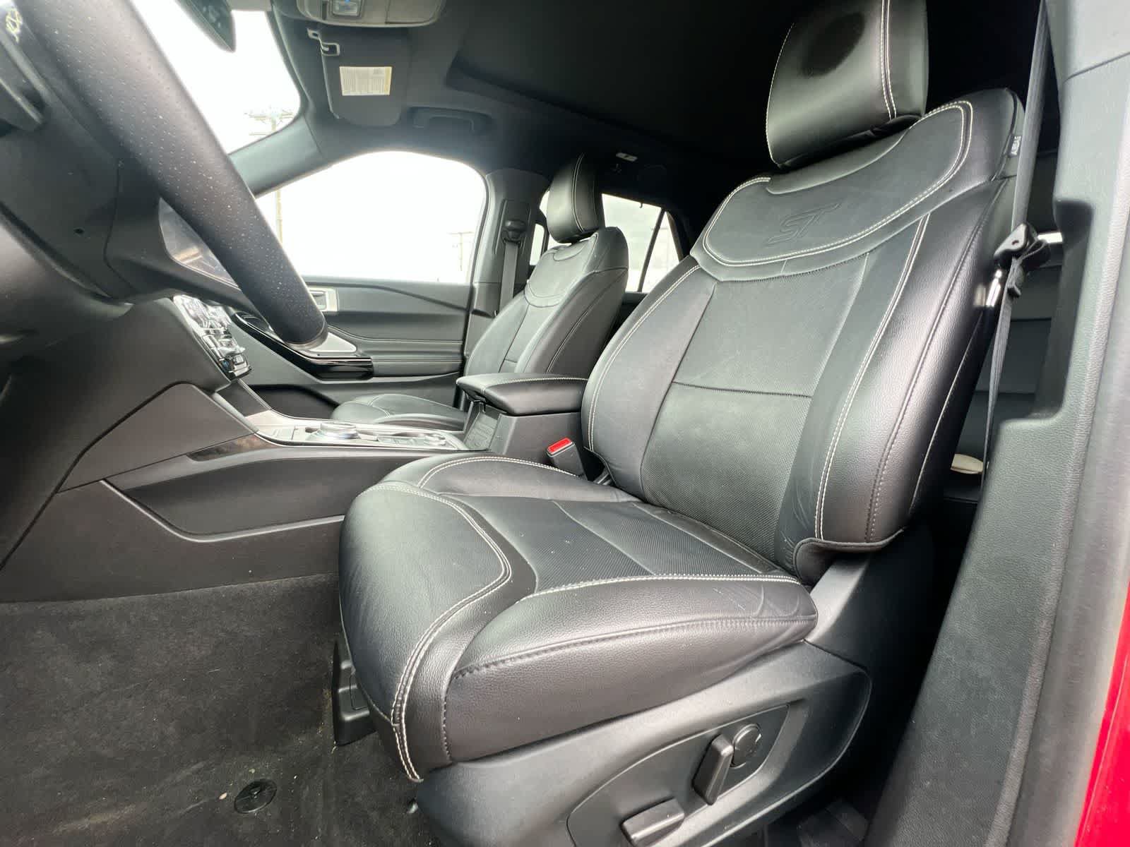 Used 2023 Ford Explorer ST w/ Equipment Group 401A AWD/4WD image 16