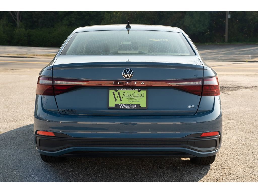 Used 2025 Volkswagen Jetta SE image 7