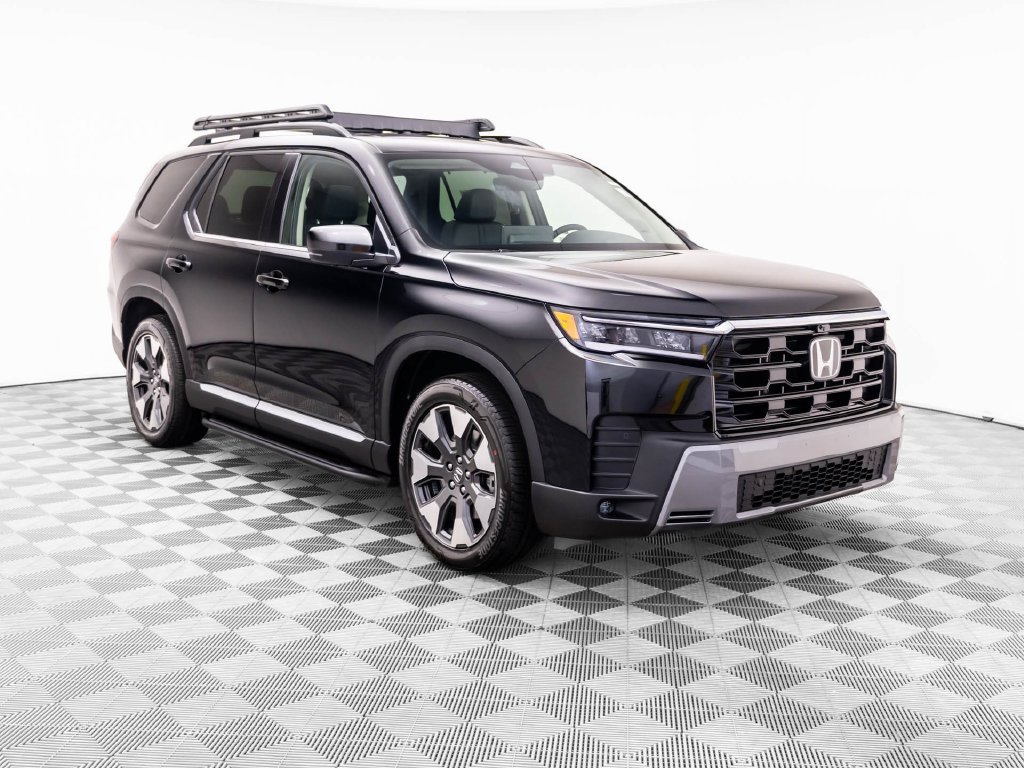 New 2026 Honda Pilot Touring image 8