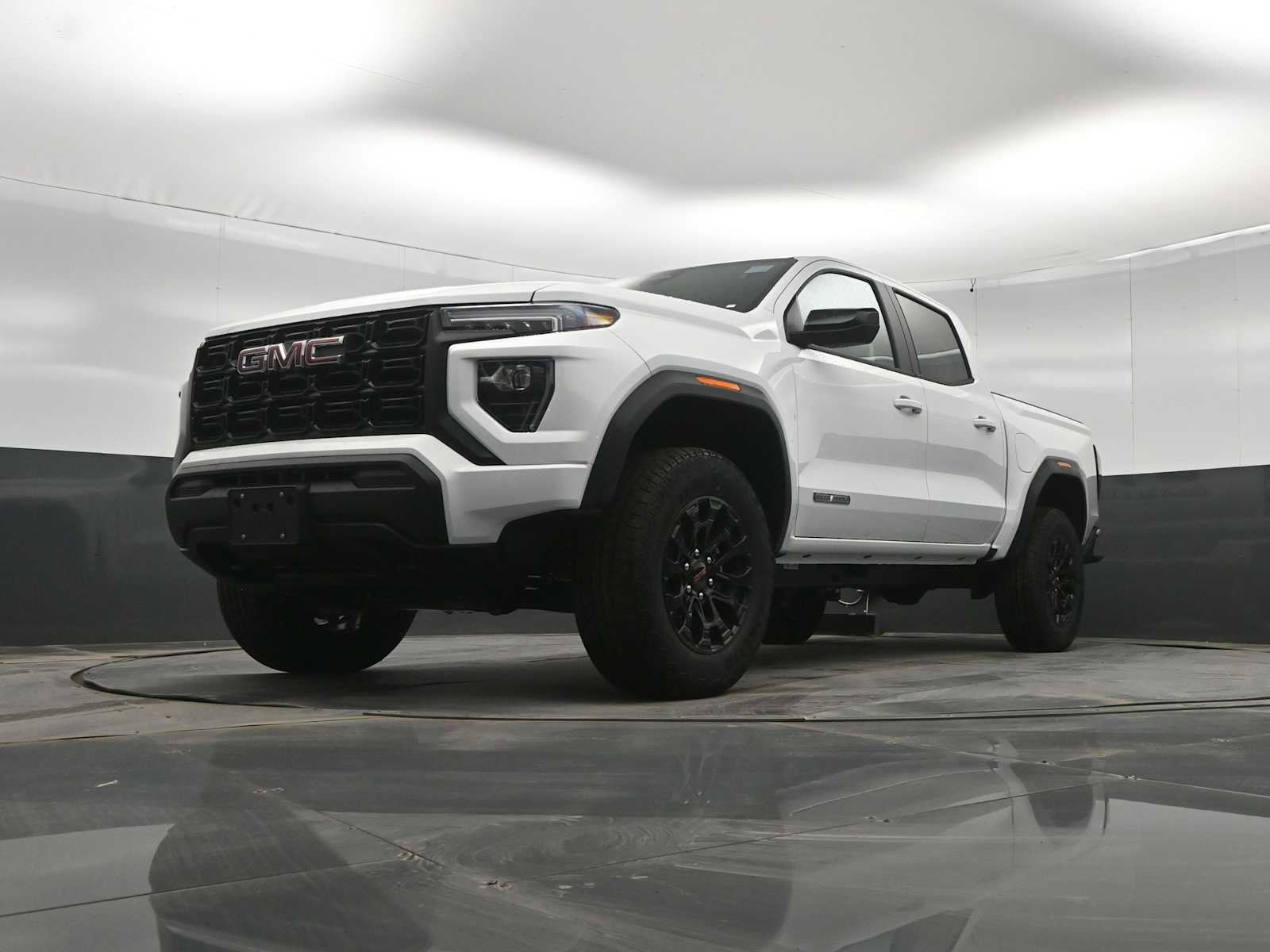 New 2026 GMC Canyon Elevation RWD image 31