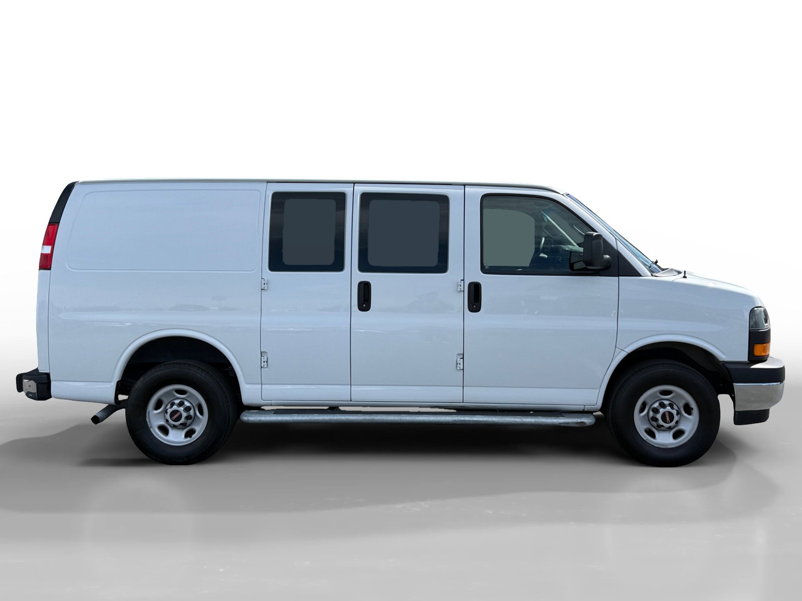 Used 2024 GMC Savana 2500 w/ Driver Convenience Package image 6