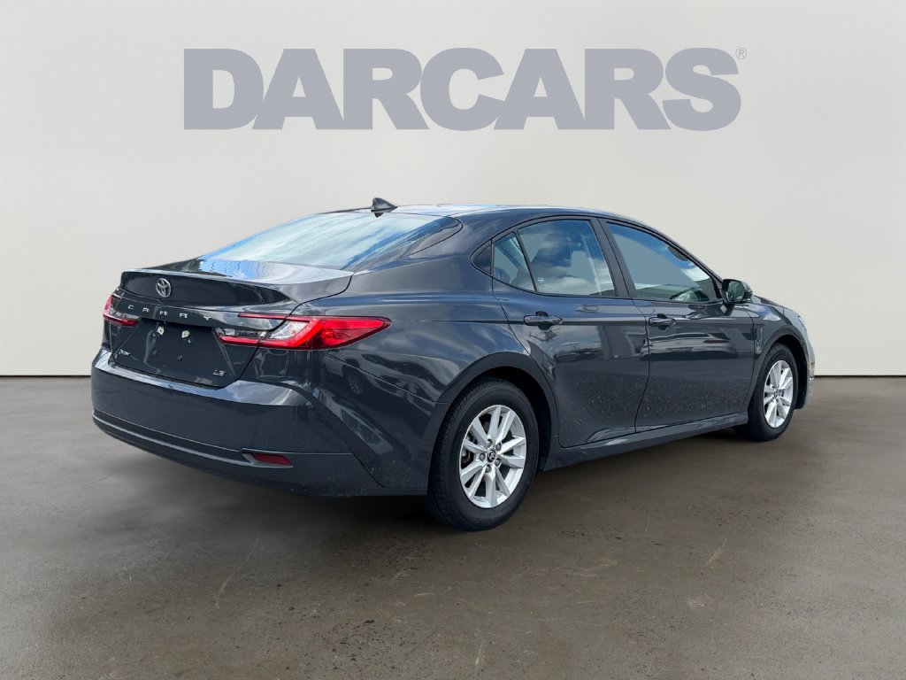 Used 2025 Toyota Camry LE FWD image 6