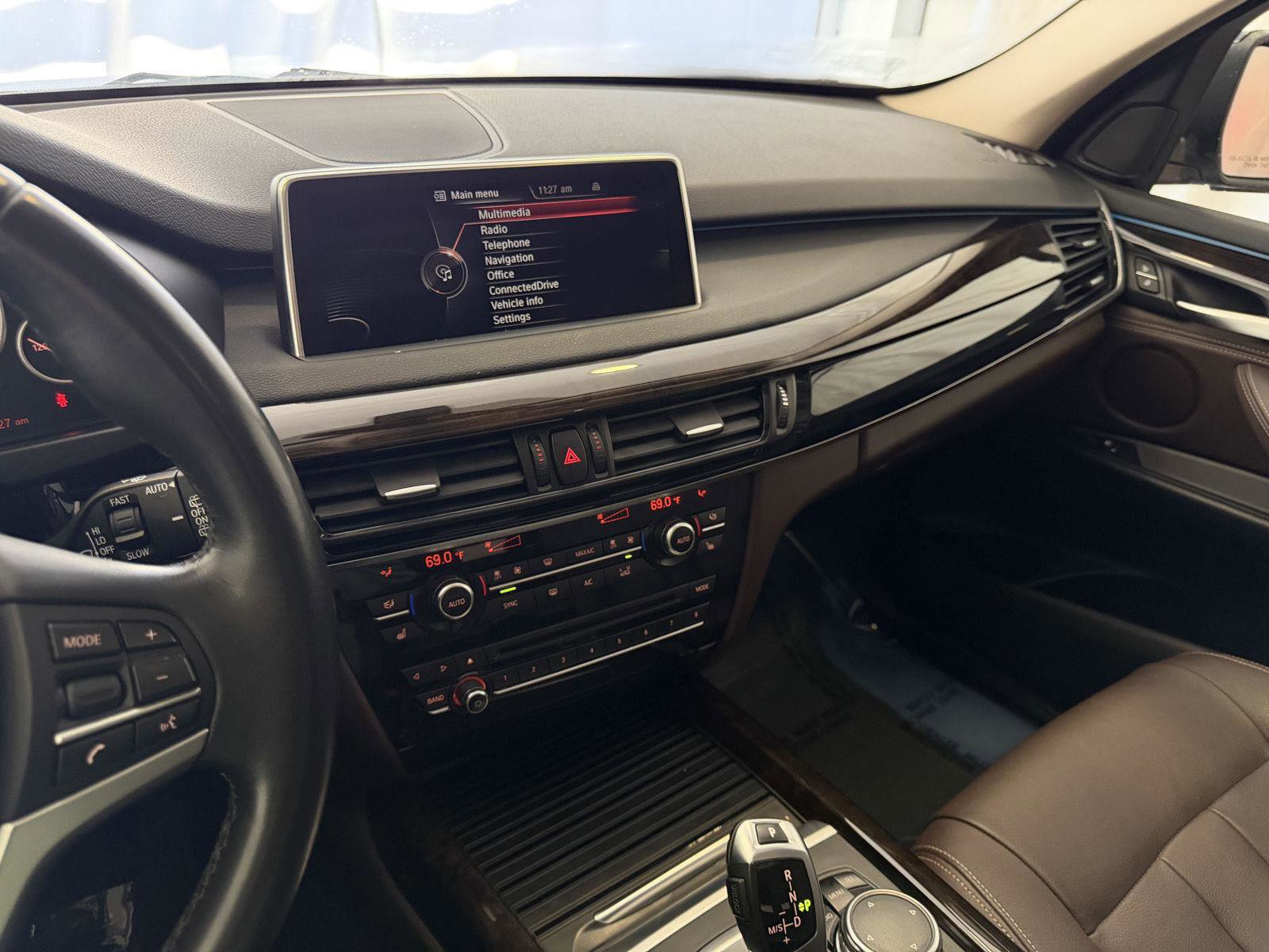 Used 2016 BMW X5 xDrive35d image 15