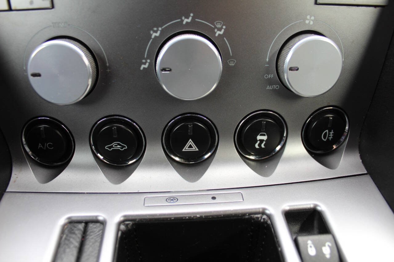 Used 2006 Aston Martin DB9 Volante RWD image 18