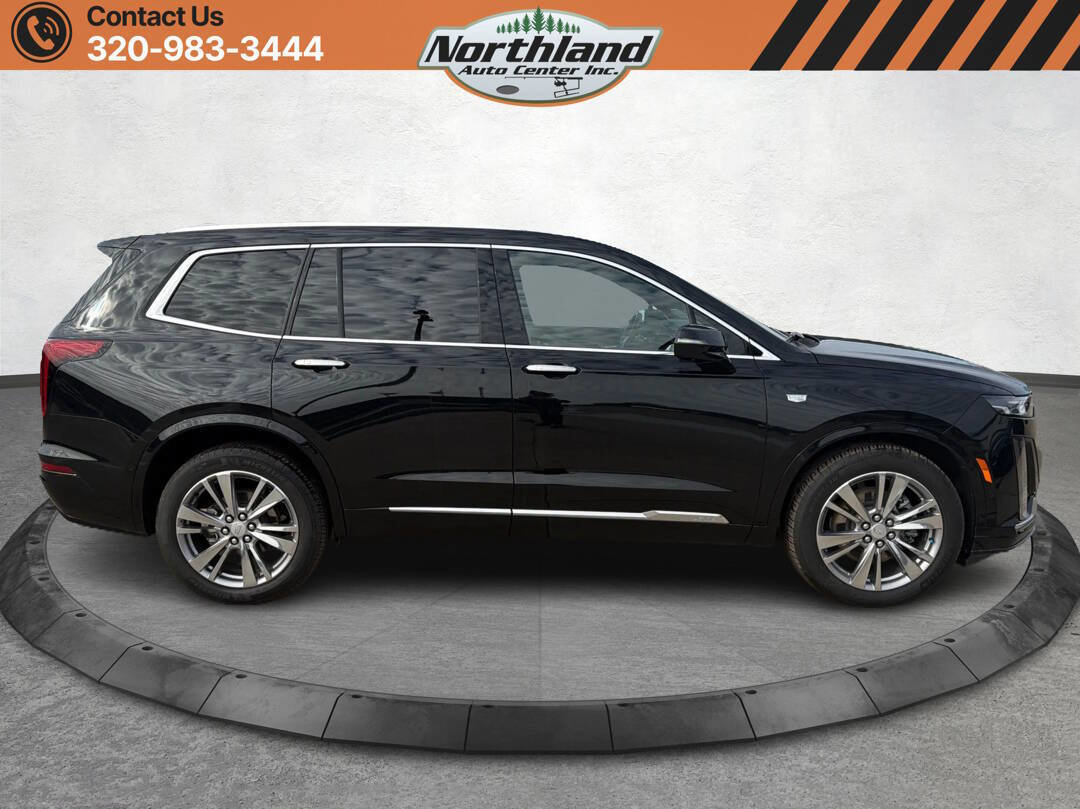 Used 2023 Cadillac XT6 Premium Luxury w/ Technology Package AWD/4WD image 4