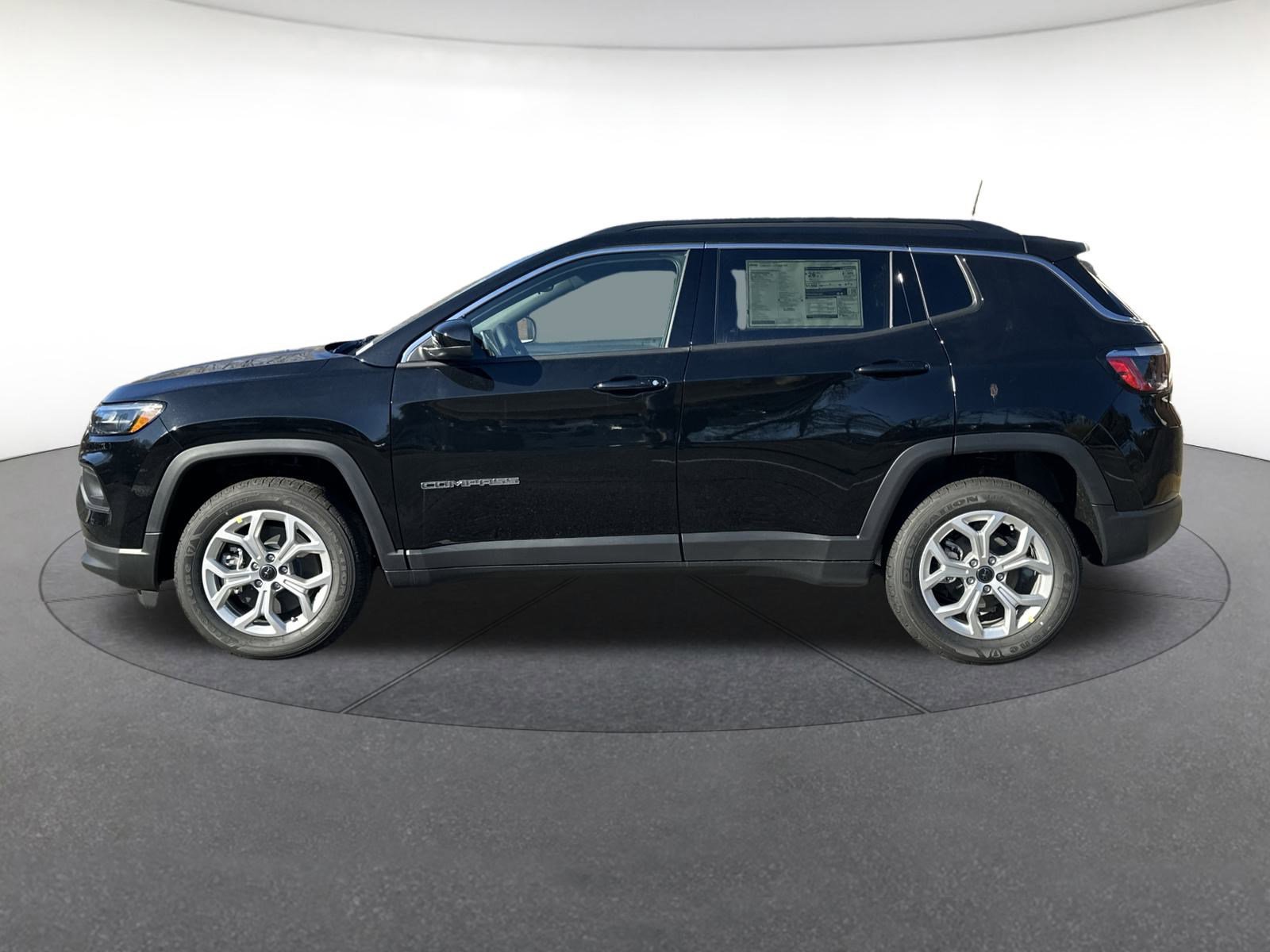 New 2026 Jeep Compass Latitude image 2