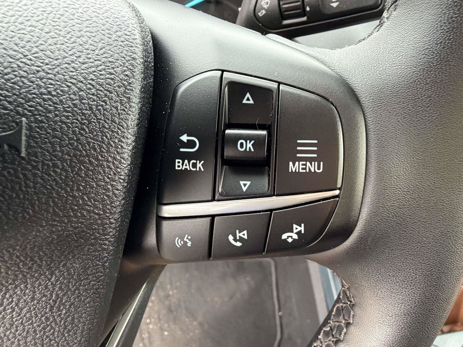 Used 2023 Ford Maverick Lariat w/ Lariat Luxury Package AWD/4WD image 13