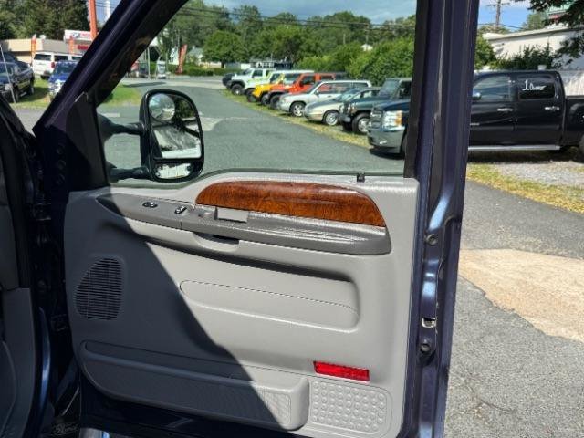 Used 2004 Ford F350 XLT AWD/4WD image 9