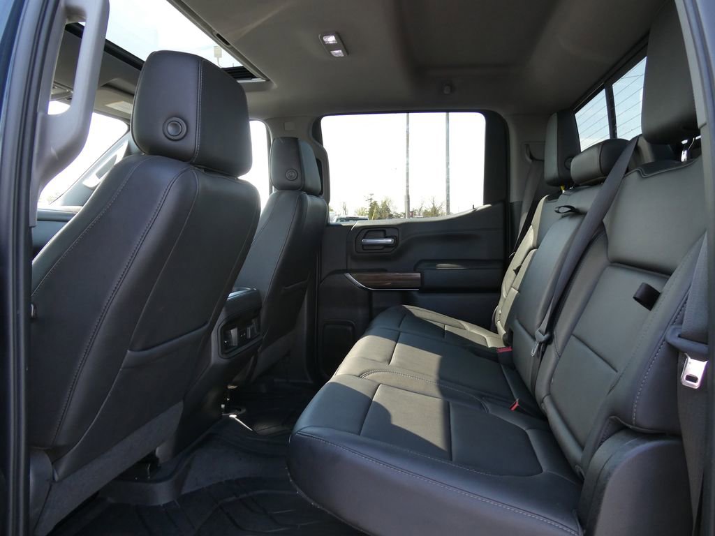 Used 2019 Chevrolet Silverado 1500 RST image 18