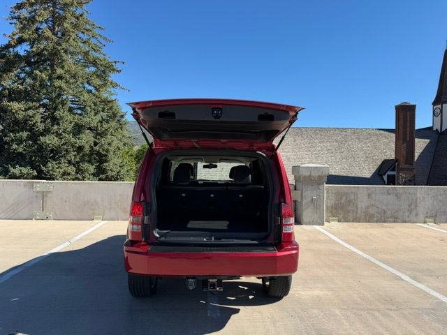 Used 2012 Jeep Liberty Limited Jet w/ Trailer Tow Class III Group AWD/4WD image 8