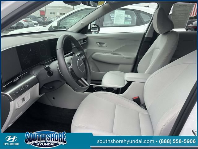Certified 2025 Hyundai Kona SEL AWD/4WD image 18