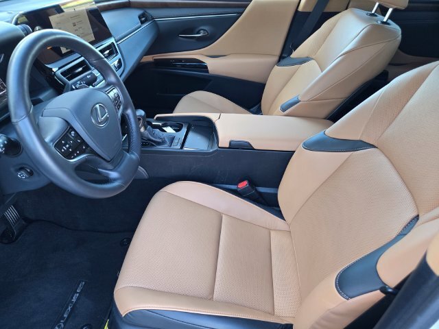 Used 2025 Lexus ES 350 w/ Premium Package FWD image 18