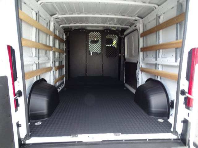 Used 2025 RAM ProMaster 2500 w/ U-Haul Equipment Group FWD image 17
