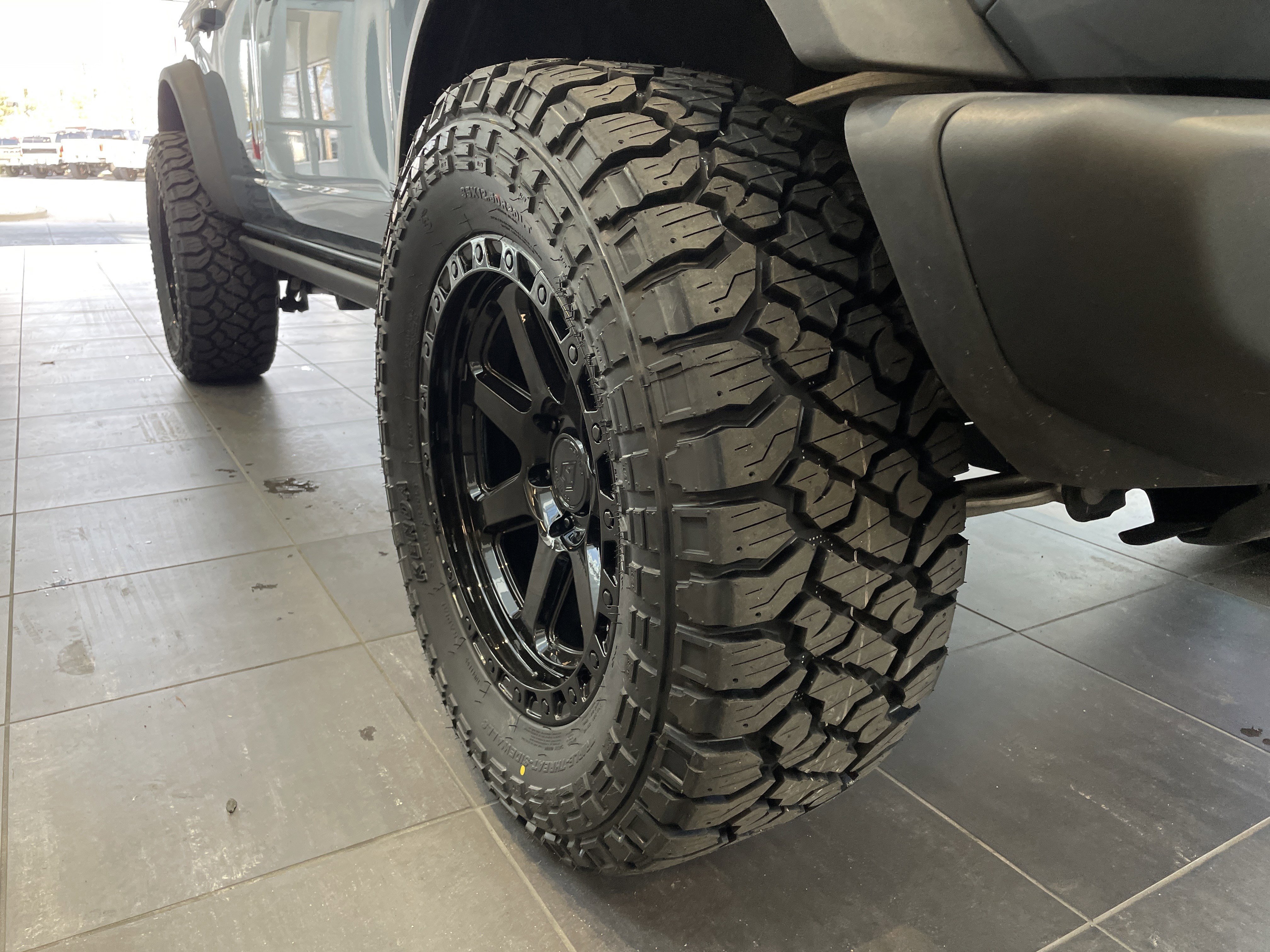 Used 2024 Ford Bronco Black Diamond image 13