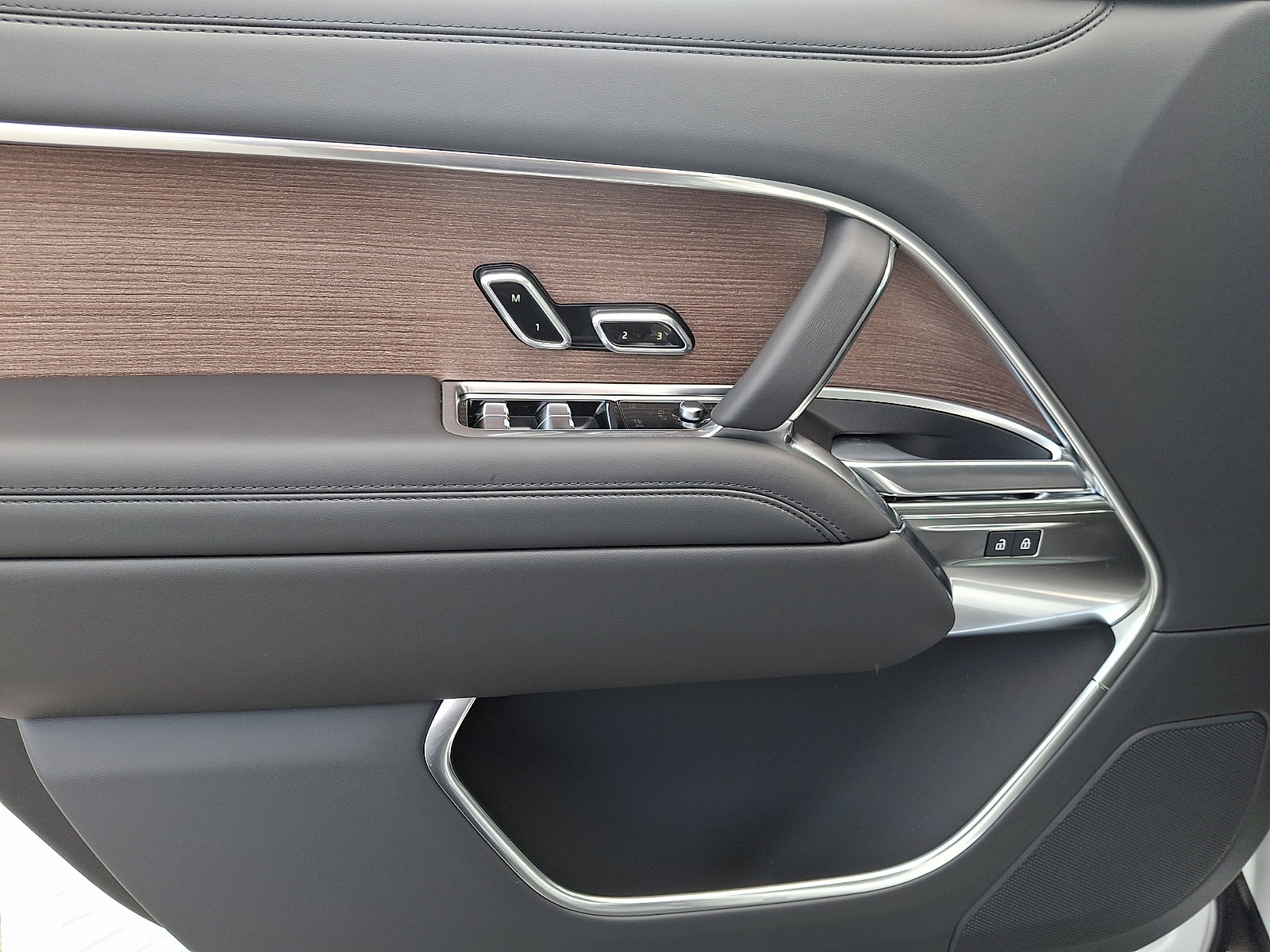 New 2026 Land Rover Range Rover SE AWD/4WD image 10