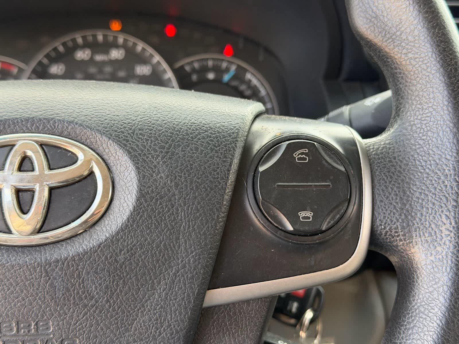 Used 2013 Toyota Camry LE FWD image 18
