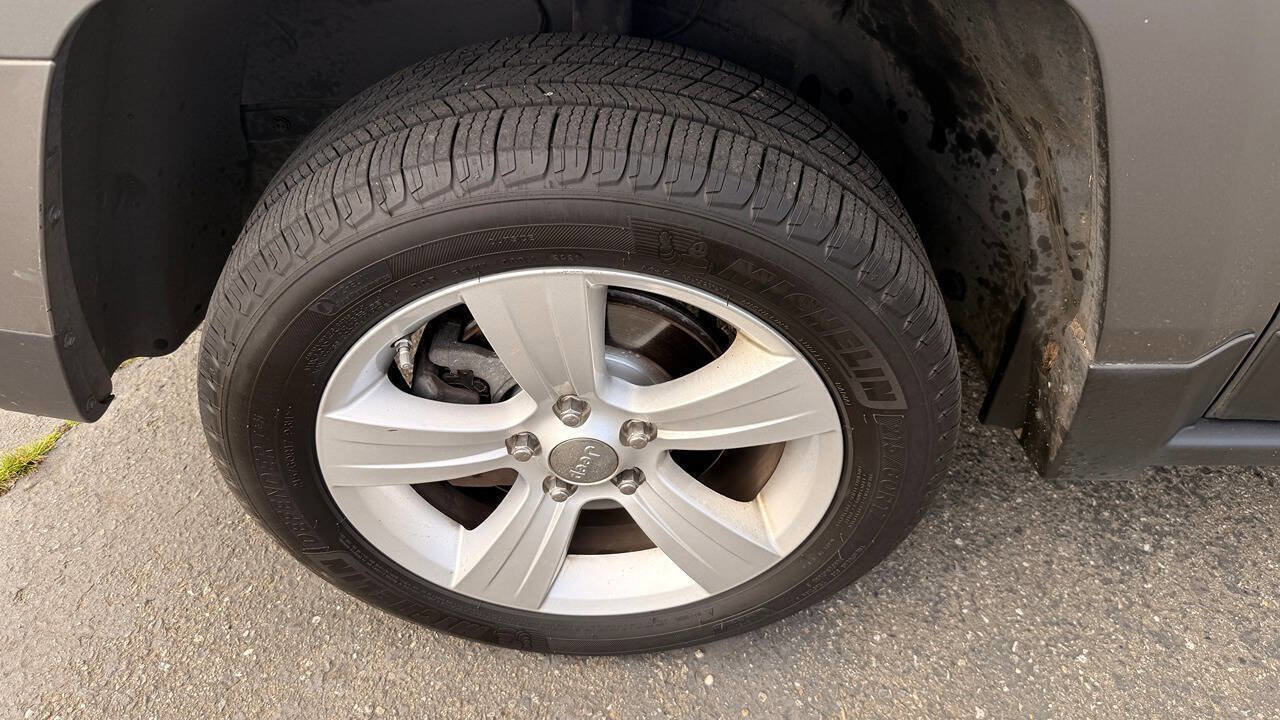 Used 2012 Jeep Patriot Limited w/ Sun/Sound Group AWD/4WD image 50