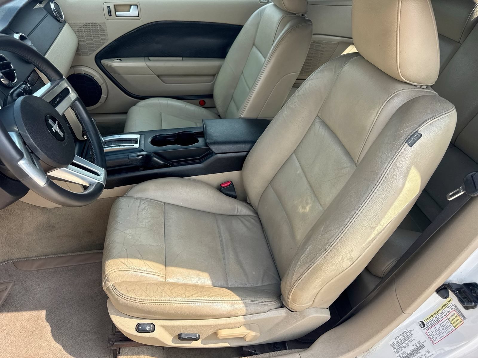 Used 2008 Ford Mustang Premium RWD image 16