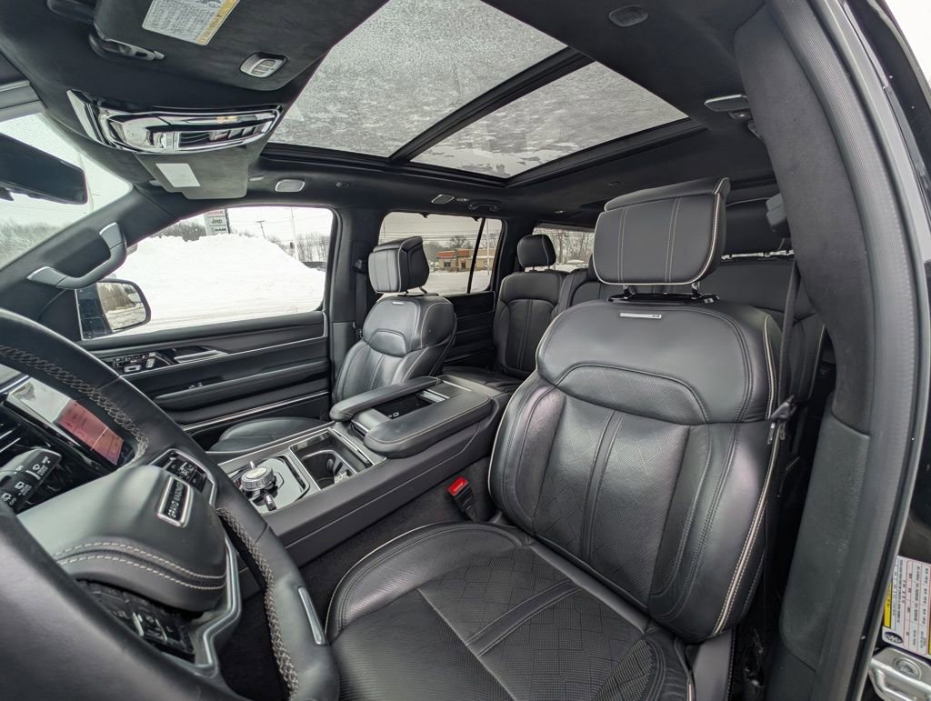 Used 2024 Jeep Grand Wagoneer L Series II w/ Quick Order Packagew 28T image 17