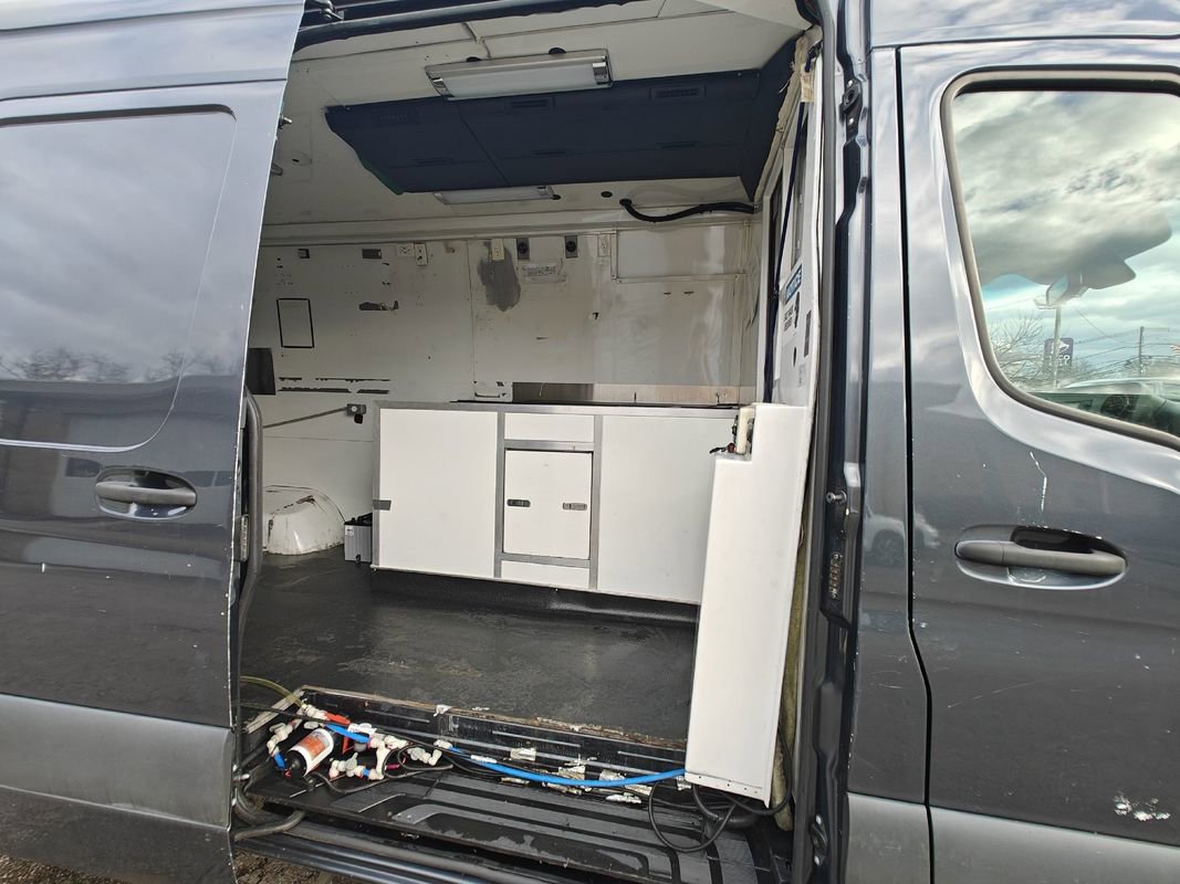 Used 2019 Mercedes-Benz Sprinter 170 image 43