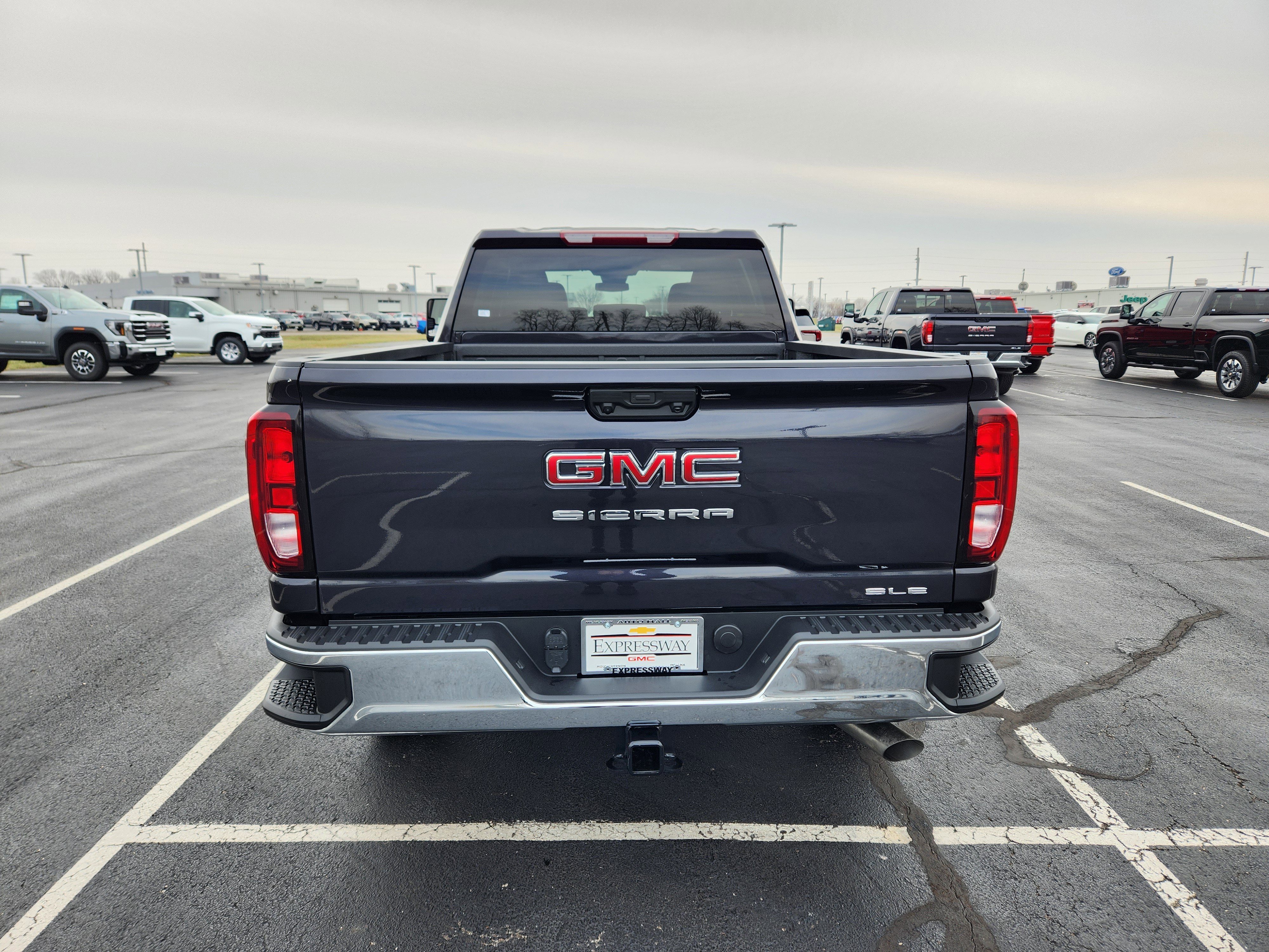 New 2026 GMC Sierra 2500 SLE image 4