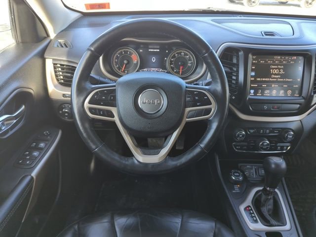 Used 2018 Jeep Cherokee Limited image 18