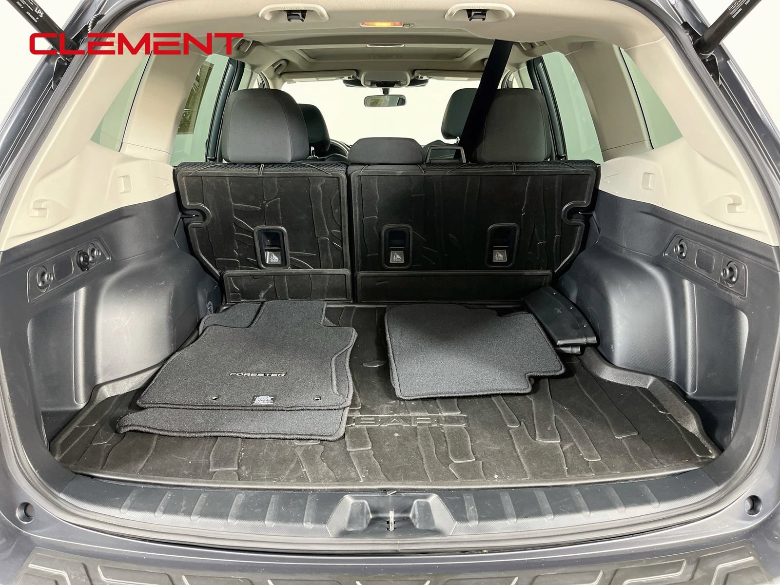 Used 2022 Subaru Forester Premium AWD/4WD image 9