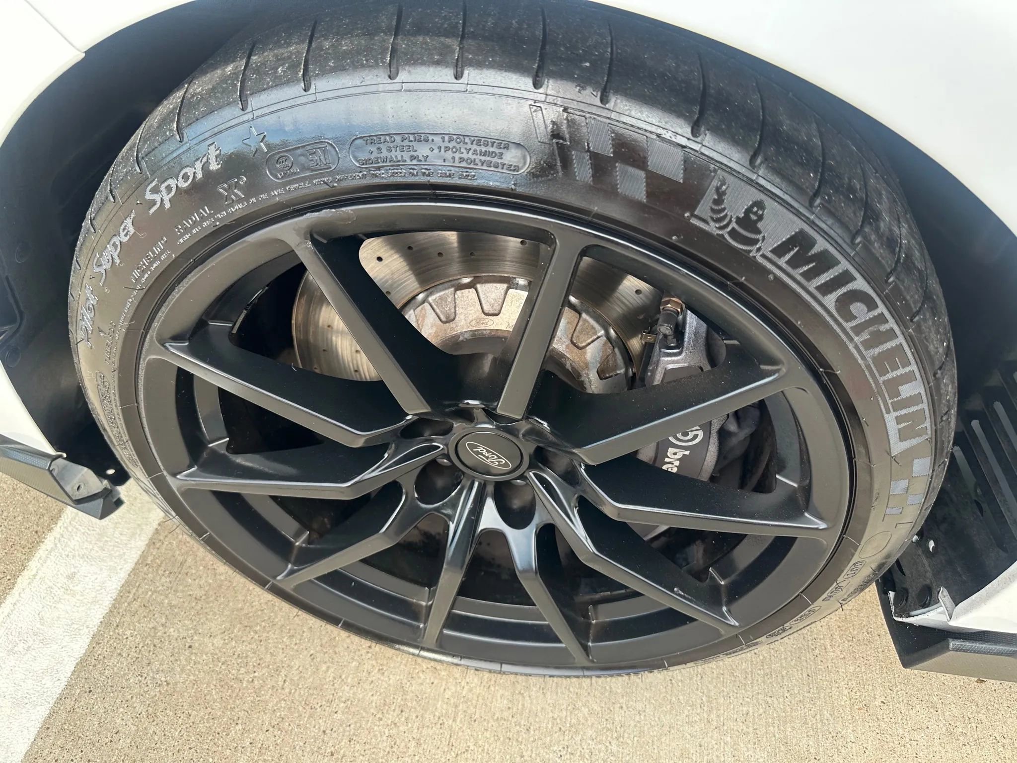 Used 2016 Ford Mustang Shelby GT350 w/ Technology Package image 3