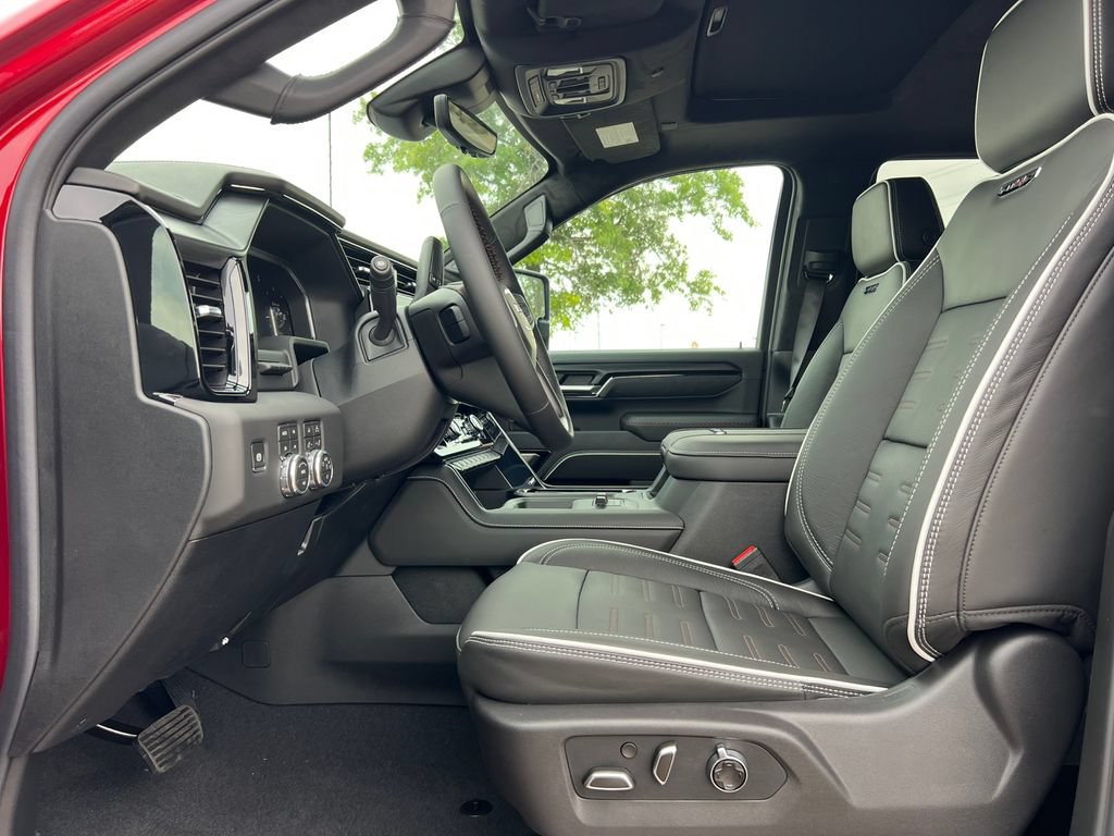 New 2026 GMC Sierra 2500 AT4X w/ LPO, Black Badging Package AWD/4WD image 4