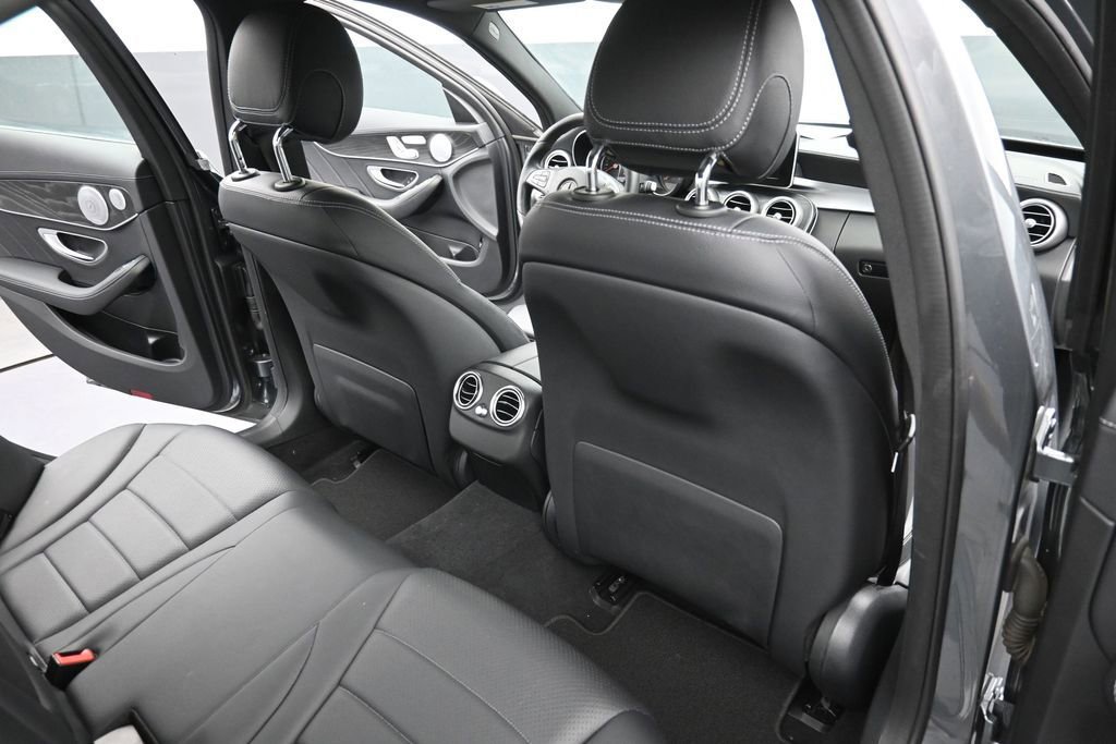 Used 2017 Mercedes-Benz C 300 4MATIC Sedan image 12