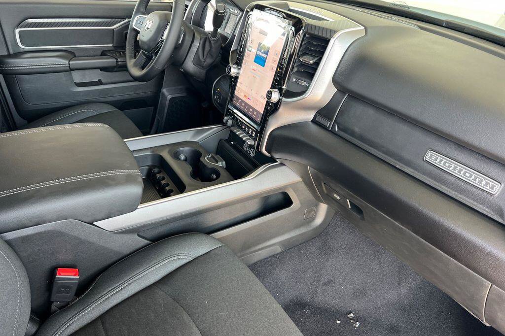 New 2026 RAM 2500 Big Horn AWD/4WD image 15