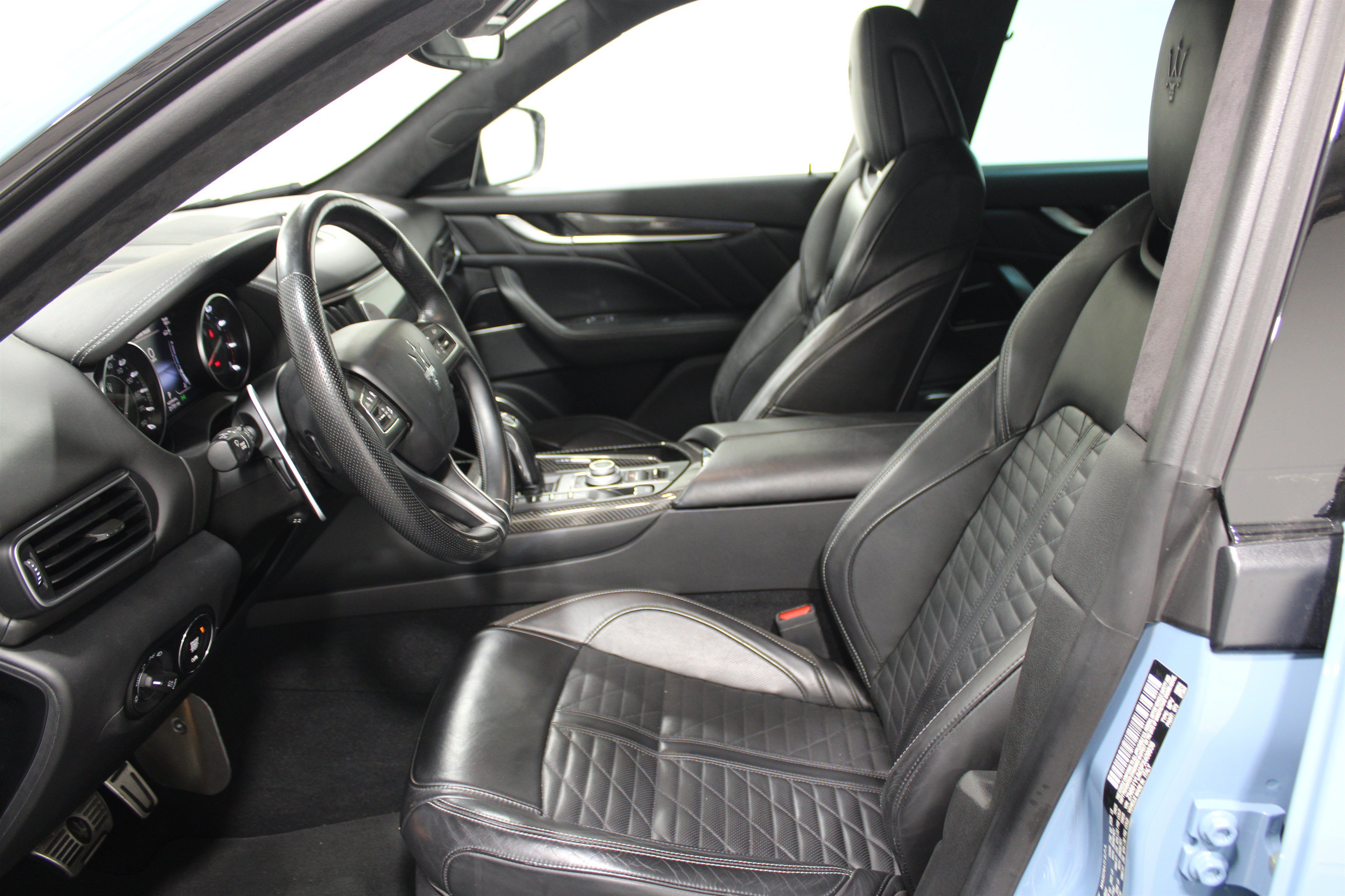 Used 2023 Maserati Levante Modena AWD/4WD image 3