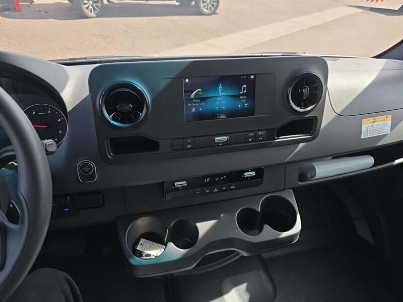 Used 2023 Mercedes-Benz Sprinter 3500 image 11