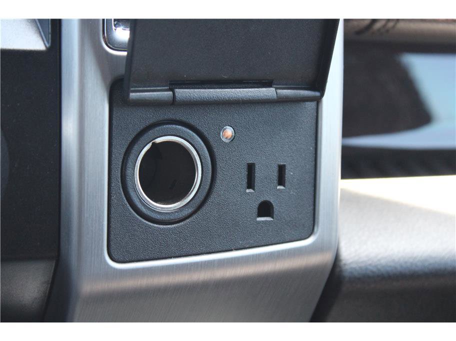 Used 2015 Ford F150 Platinum w/ Technology Package image 34