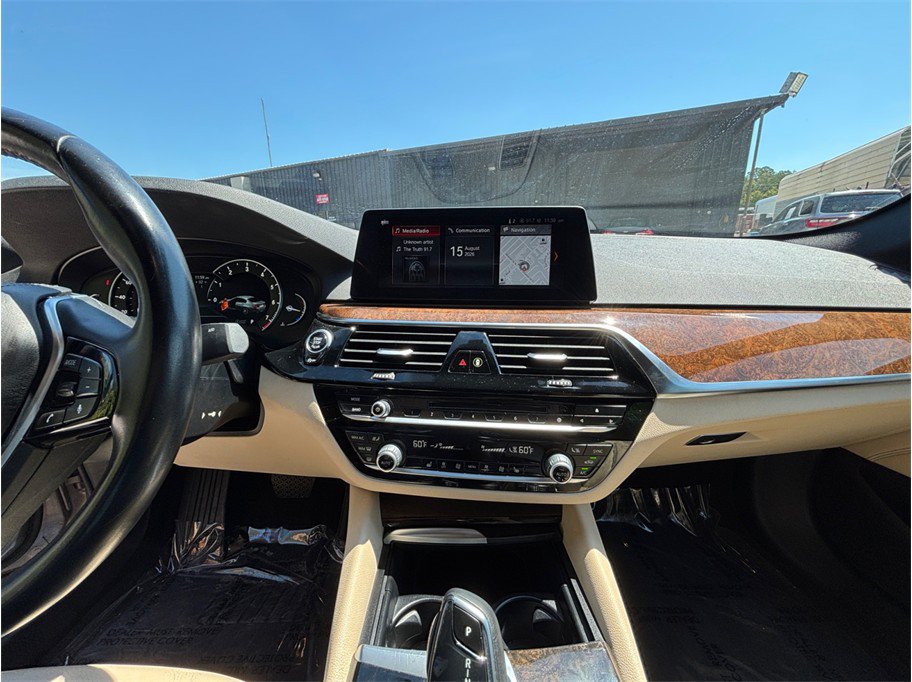 Used 2018 BMW 530i w/ Premium Package RWD image 11