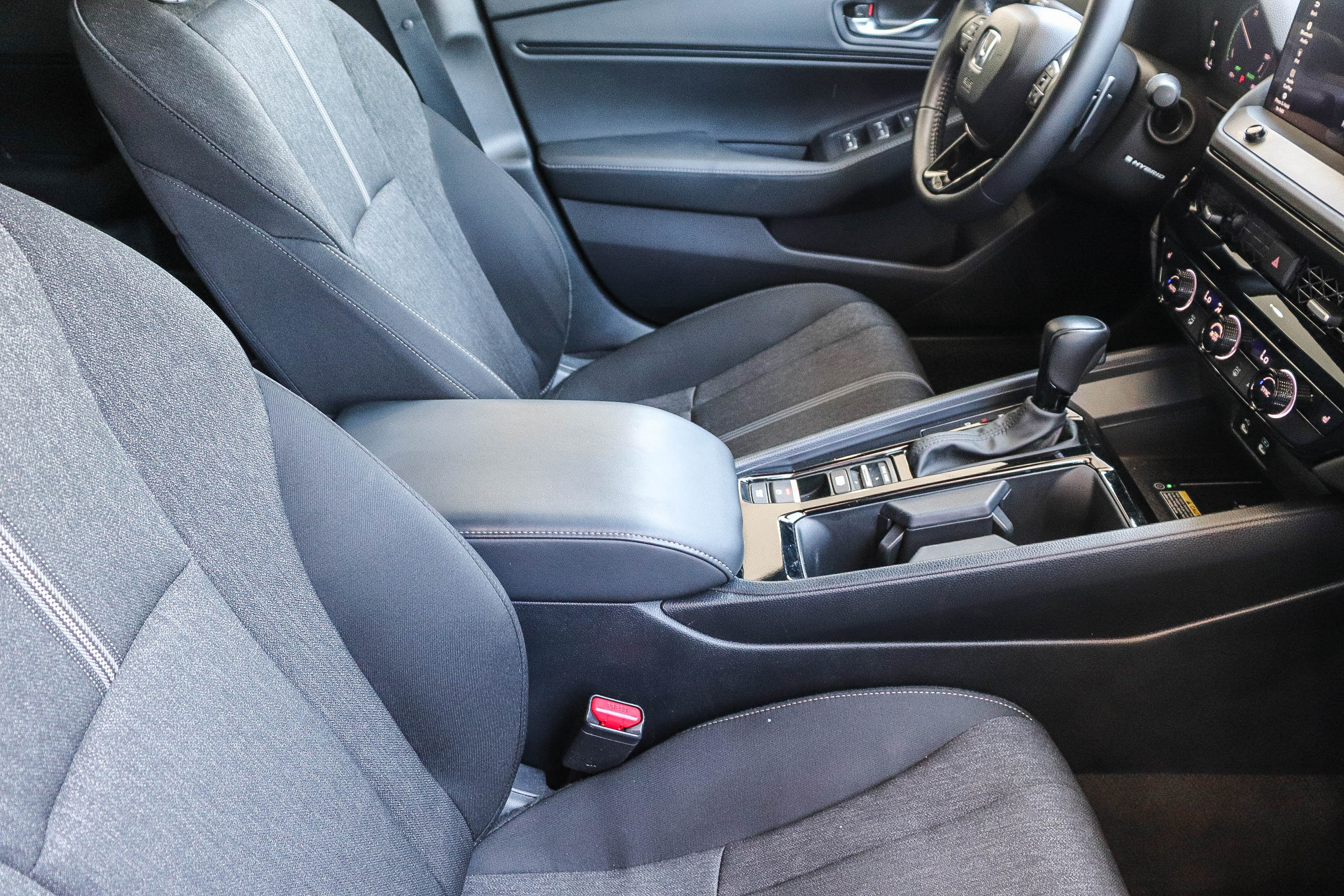 Certified 2025 Honda Accord Sport image 19