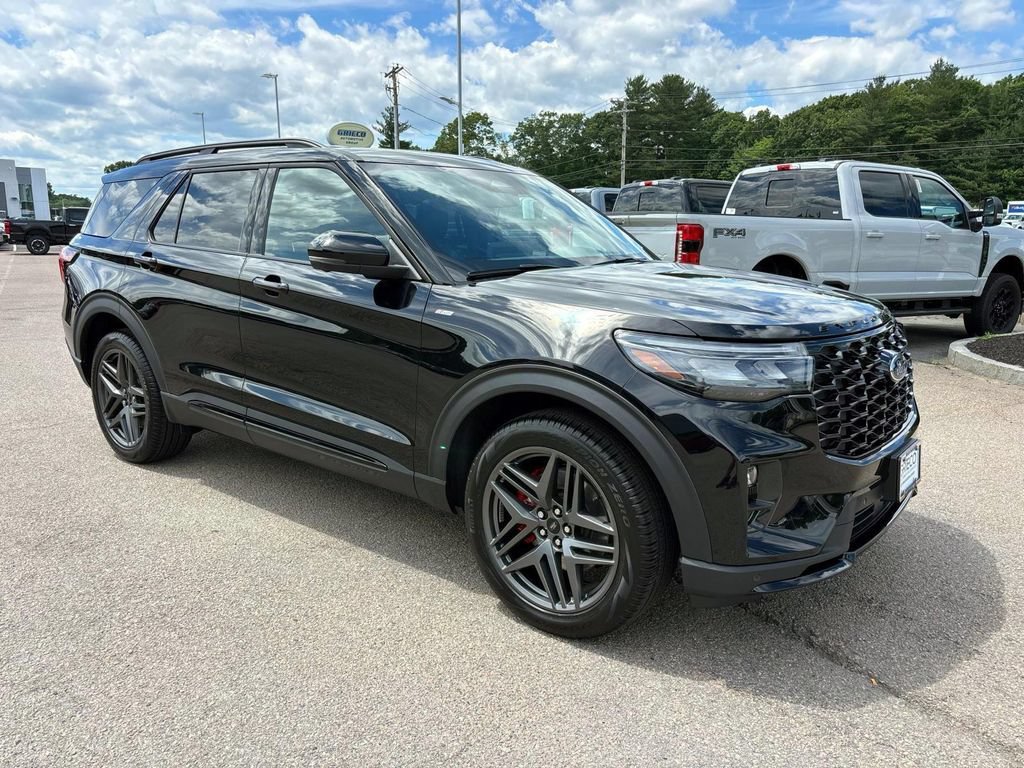 Used 2026 Ford Explorer ST-Line w/ ST-Line Street Pack AWD/4WD image 1