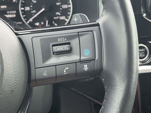 Used 2024 Nissan Pathfinder SL FWD image 28