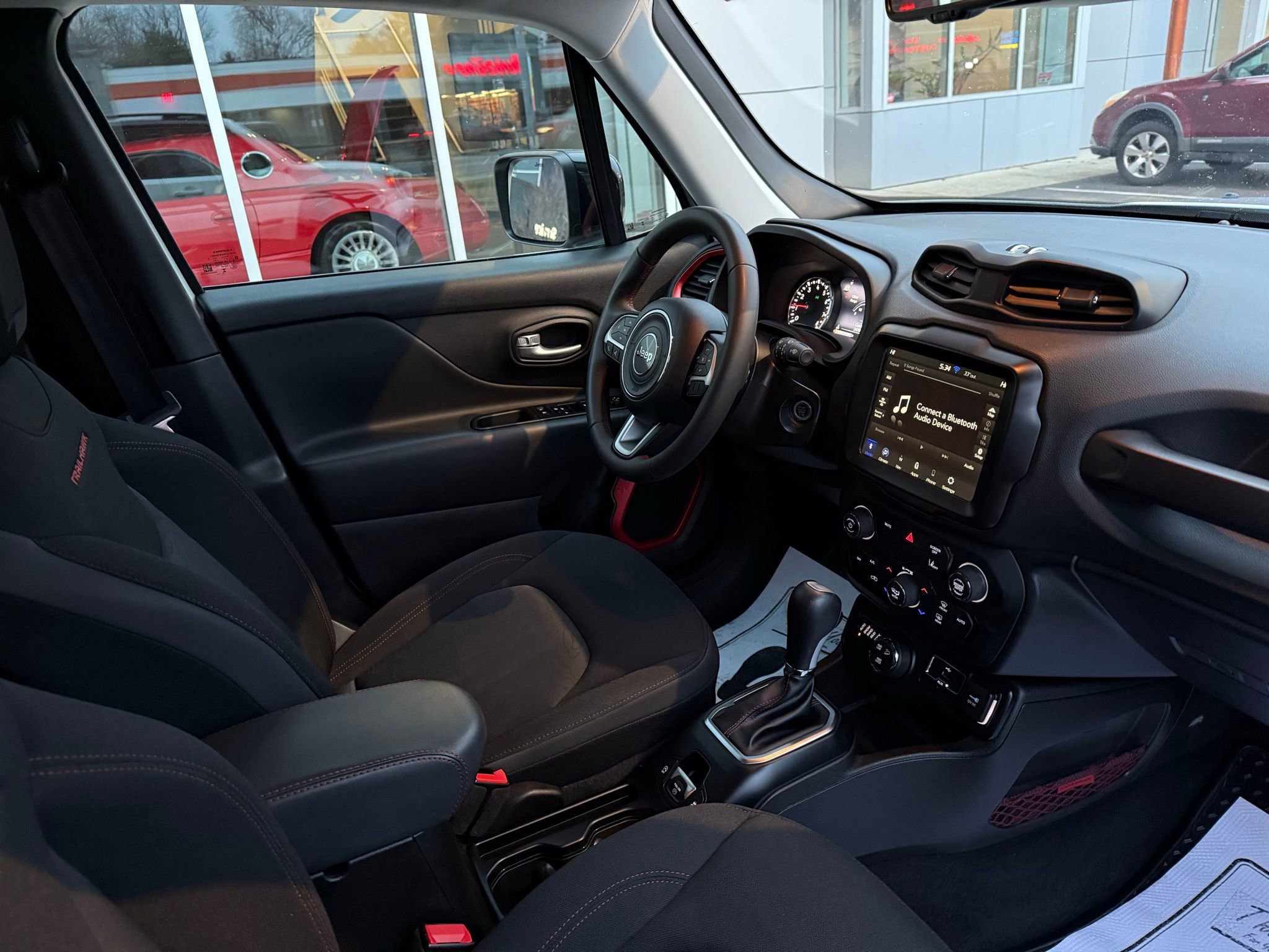 Used 2023 Jeep Renegade Trailhawk image 27