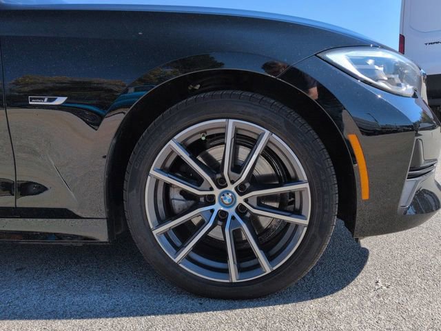 Used 2022 BMW 330e xDrive w/ Premium Package image 11