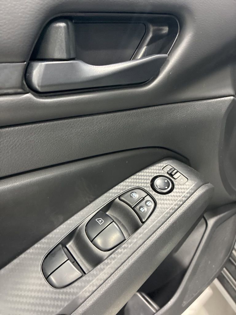 Used 2025 Nissan Altima 2.5 S image 12