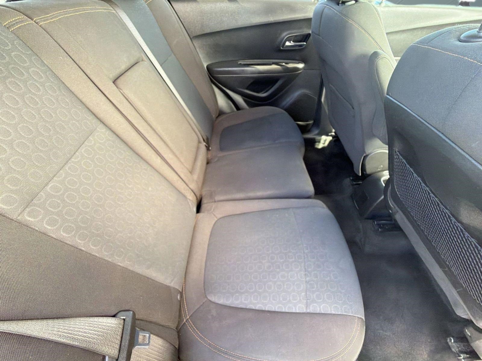 Used 2020 Chevrolet Trax LS w/ Tint and Cruise Package FWD image 32