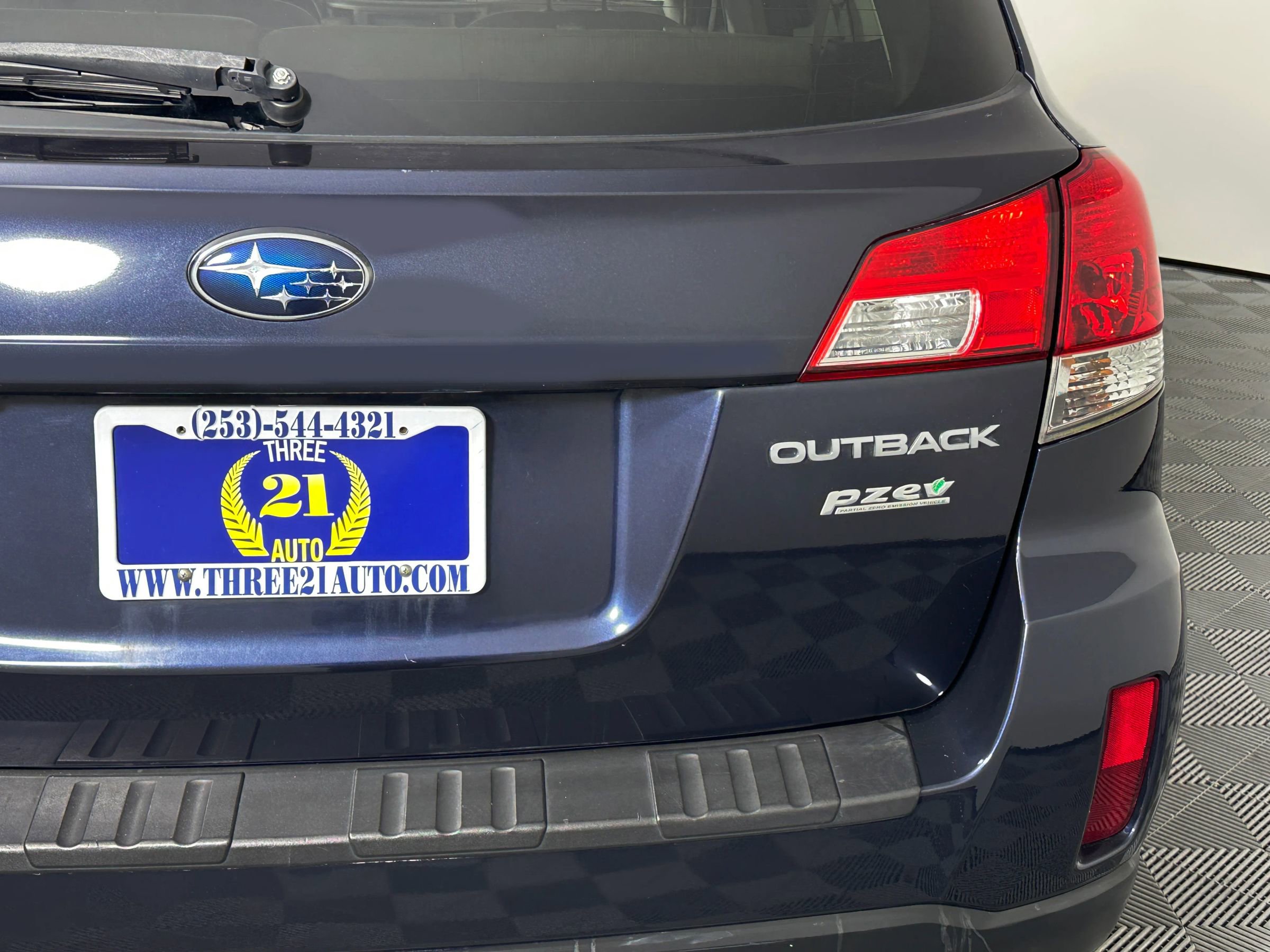 Used 2013 Subaru Outback 2.5i Premium image 14