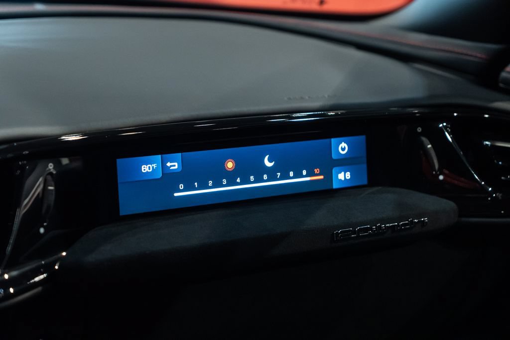 Certified 2025 Ferrari 12Cilindri RWD image 35