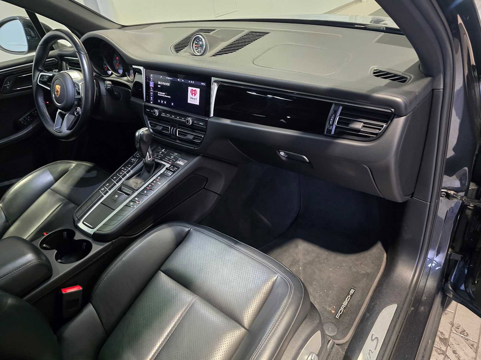 Used 2021 Porsche Macan S image 14